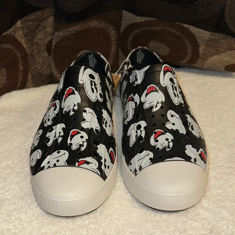 DISNEY AUTHENTIC Native Mickey Mouse Character Slip On Water Shoes Unisex Sz6 W